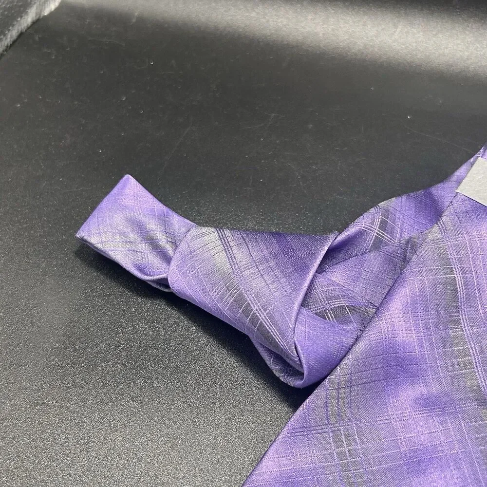 New Kenneth Cole Reaction Tie Men's Medium Width Purple 100% Silk